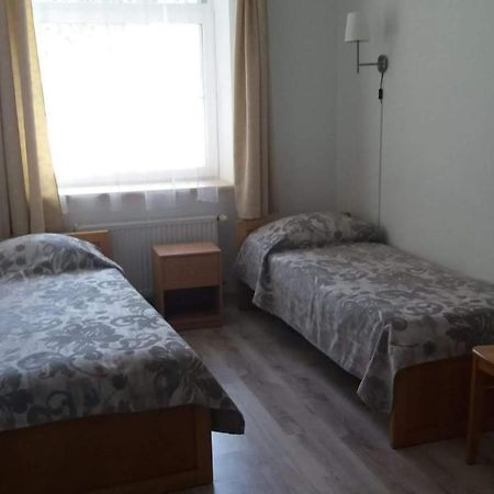 Metras Maja Hotel Aizpute Exterior foto
